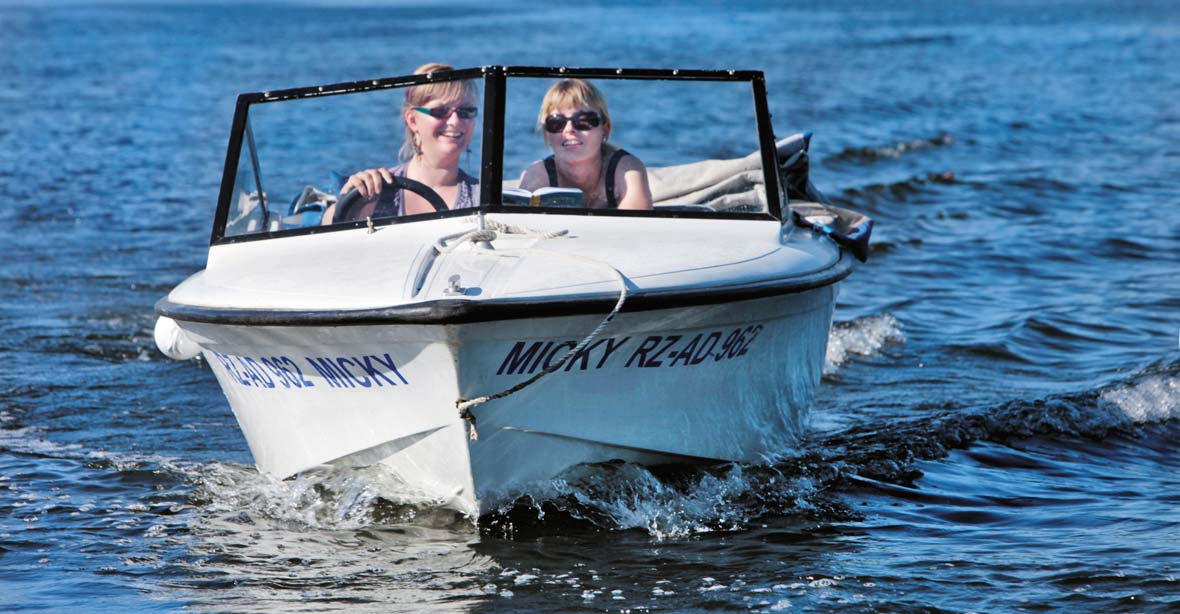 darf man auf der müritz motorboot fahren